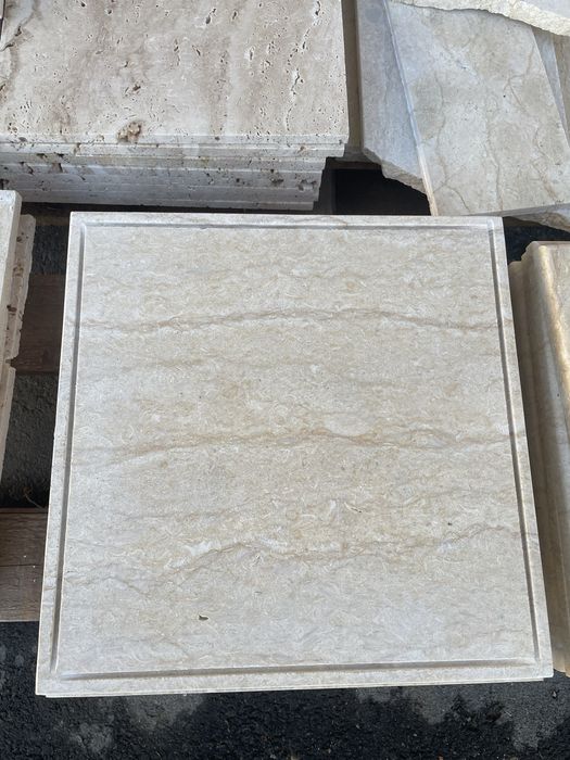 Мраморни шапки за колони 35х35