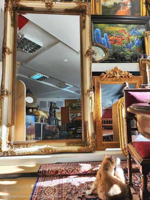 Голямо стеннo огледало