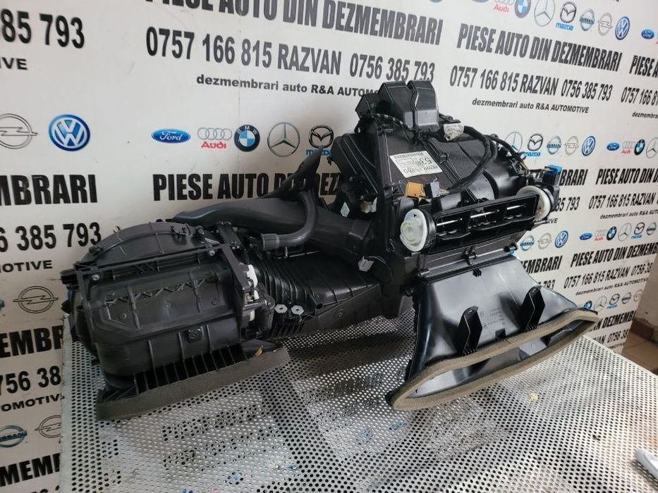 Carcasa Aeroterma Tulumba Bord Vw Golf 6 VI Plus An 2008-2013 Volan Stanga Cod 5MCE
