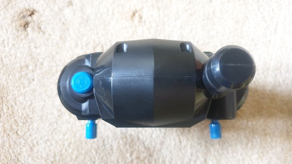 Vand masinuta radiocomanda cu camera video pe ecran telecomanda