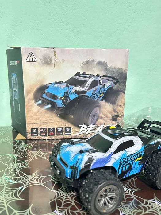 Mașinuță cu telecomanda