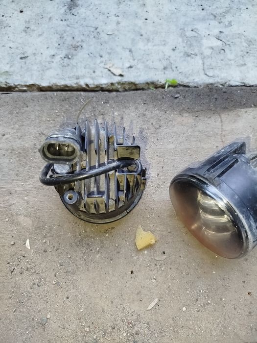 Туманки цвет белый