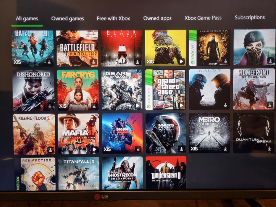 Xbox series s + bonus jocuri incluse cyberpunk 2077 si alte