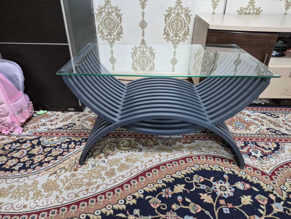 Продается журнальный столик 46х77,5х44