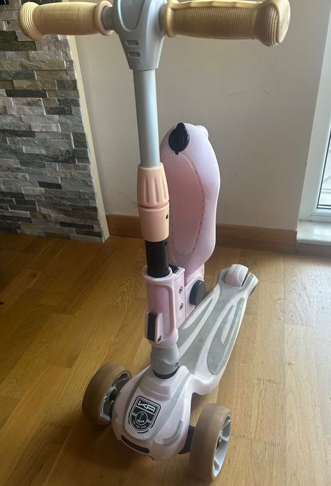 Тротинетка с 3 гуми и седалка