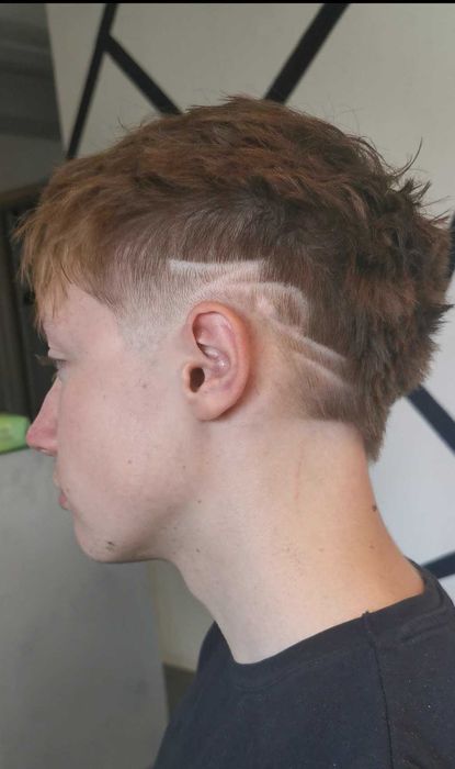 Frizer Brasov/ Tund la salon