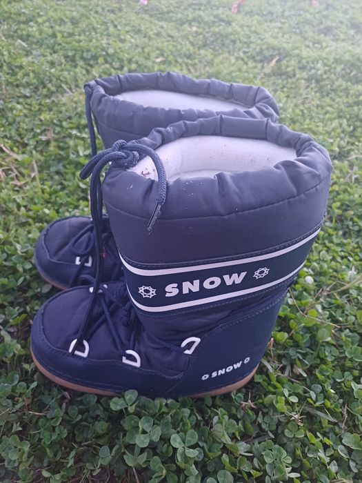 Продавам детски апрески