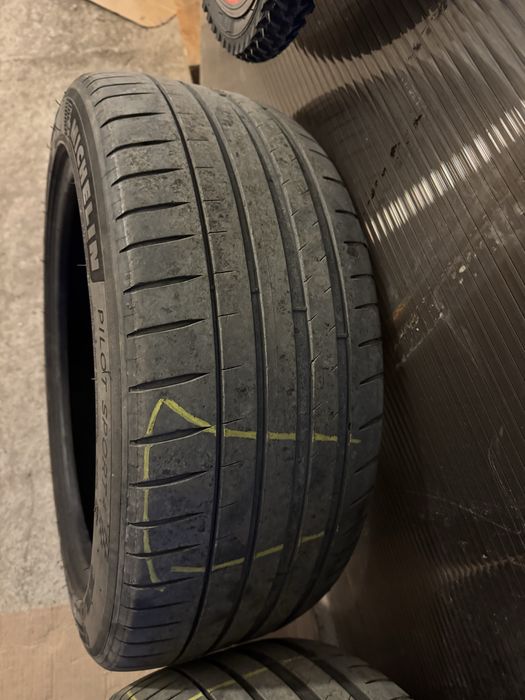 Гуми Michelin Pilot sport 4 245/45 R18