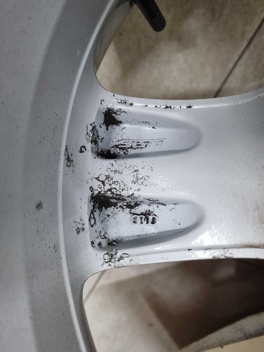 Оригинални алуминиеви джанти за Audi – 16 цола (5х100) с летни гуми