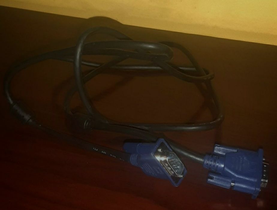 Cablu VGA la VGA