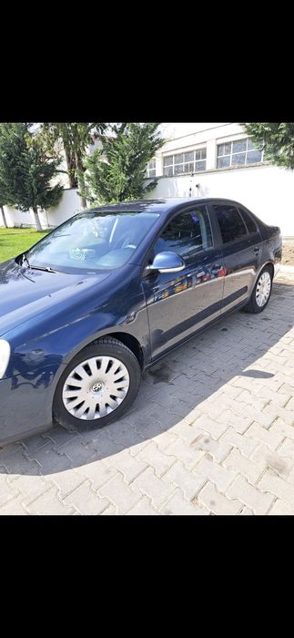 Volkswagen Jetta 2008 diesel, 2.048 € — imagine 1