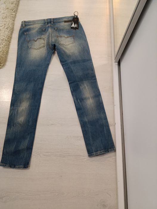 Blugi  dama Guess