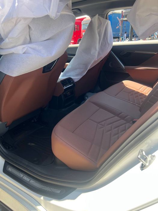BMW i5 50L 2025 yil