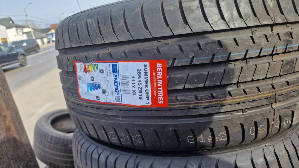 255 50 19 si 285 45 19 Lexani noi 4 anvelope vara noi