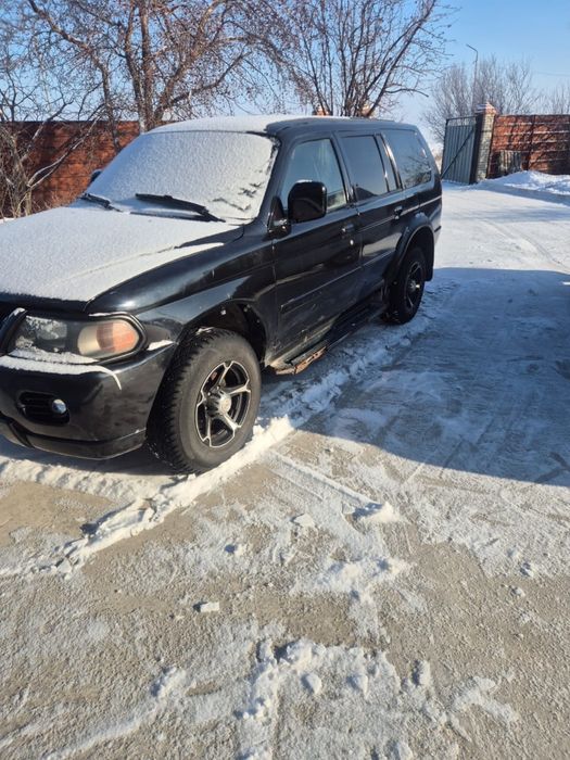 Продам митсубиси паджера спорт