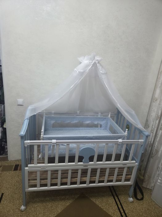 Продам детскую кроватку.