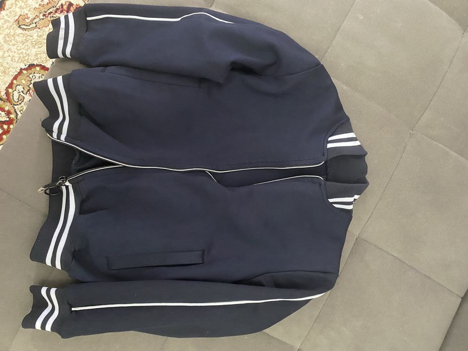 Отдам даром сапоги и бомбер