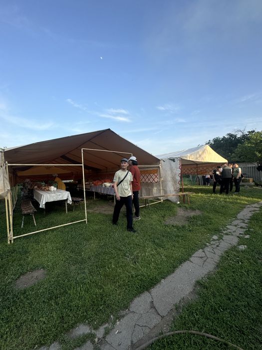 Аренда палатка кругли стол пасуда
