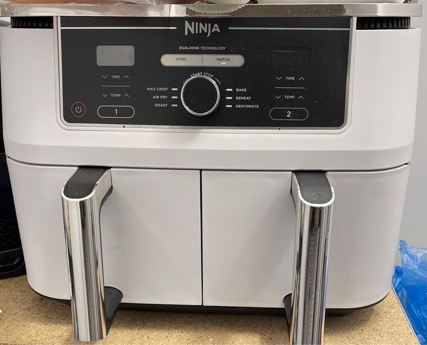 Airfryer Ninja dual zone, alb