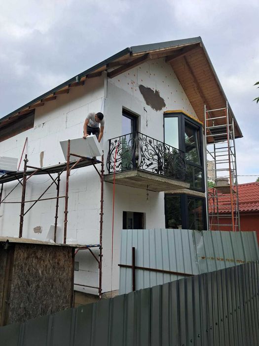 Amenajari interioare-exterioare
