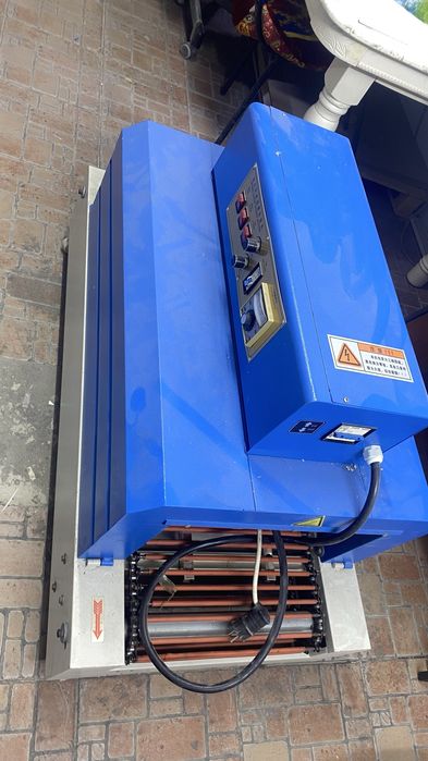 термоусадочный упаковочный аппарат (термотуннель).