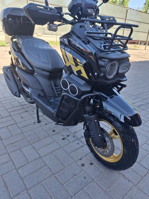 Танк 300 продам почти новая