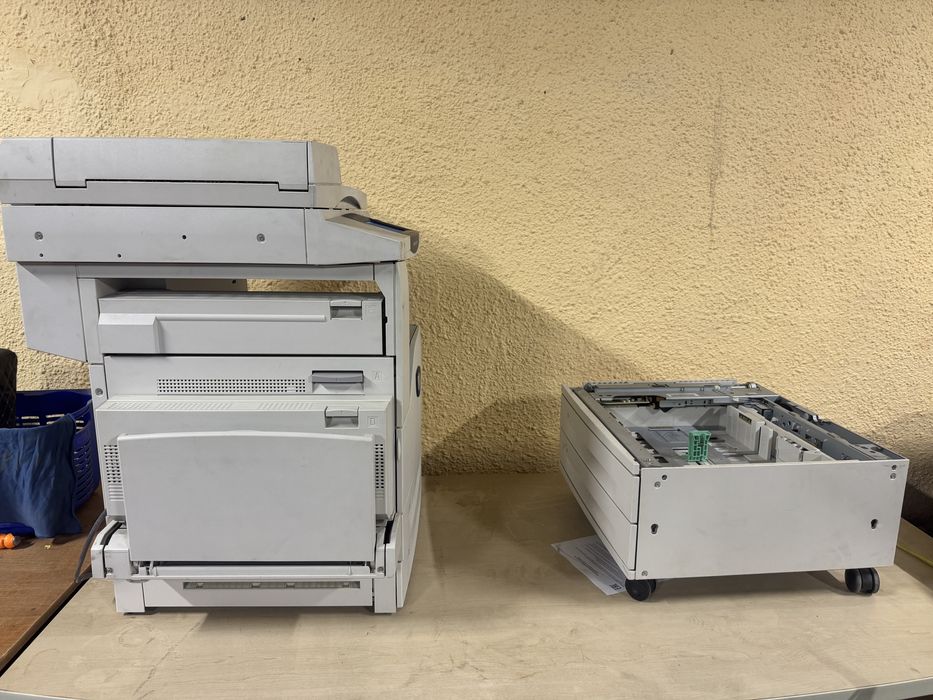 Принтер 5225А в хорошем состоянии.