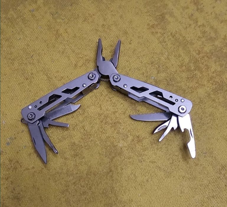 Minicleste multifunctional