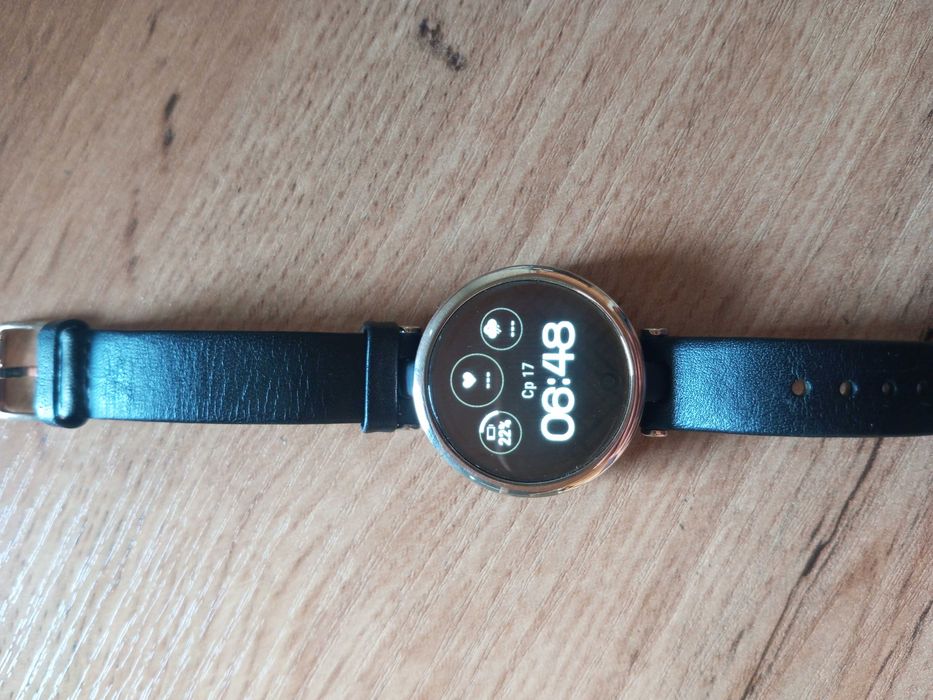 Смарт часы Garmin Lily