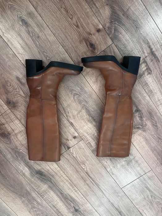 Кожени ботуши Зара