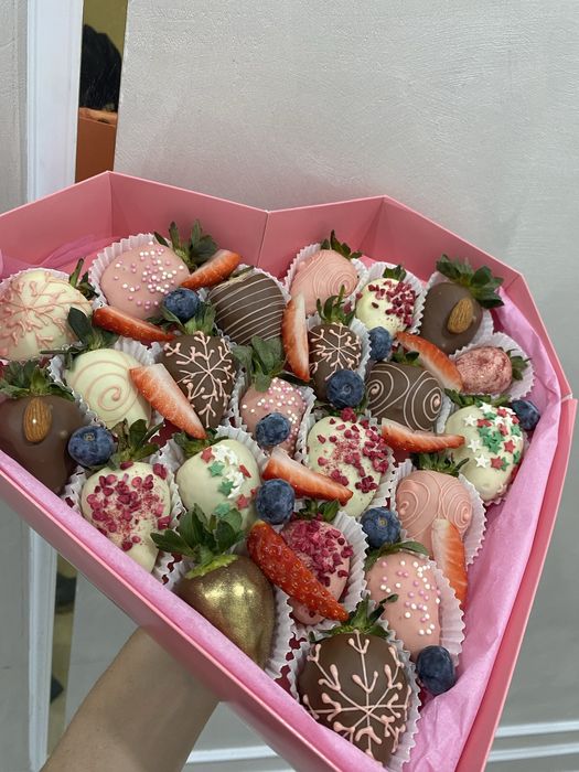 Клубника и банан в бельгийском шоколаде