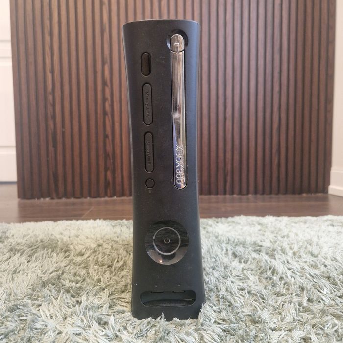 Xbox 360 Fat (прошитая)