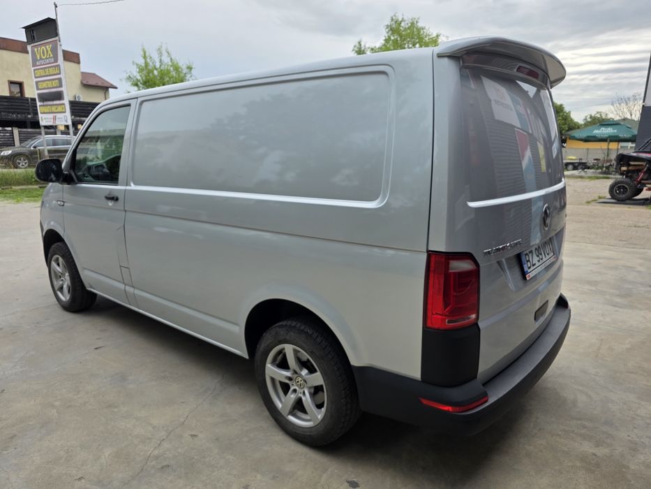 VOLKSWAGEN Transporter 2017 — imagine 4