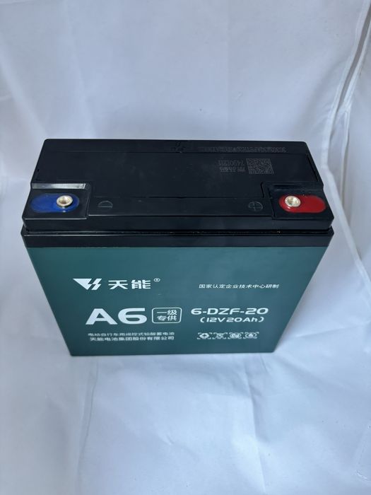 Тягови (гелови) и LI-ion ( литиево - йонни ) батерии , акумулатори