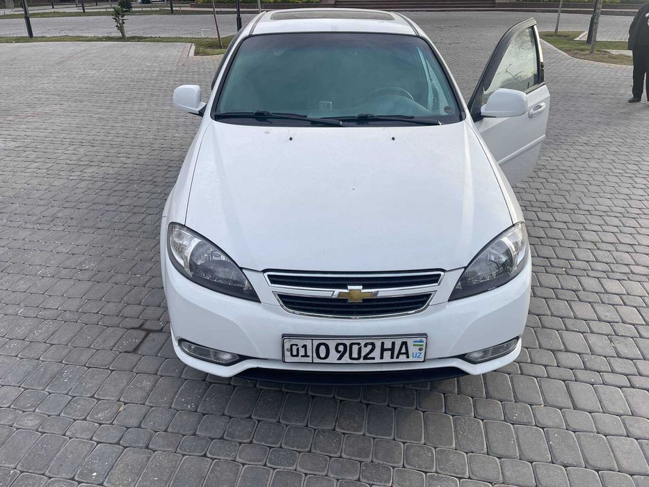 Gentra AT 2014 (люк, автомат)