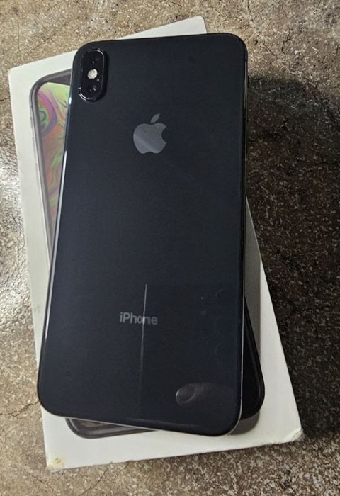 iPhone Xs Max 256 gb Karo latest dok