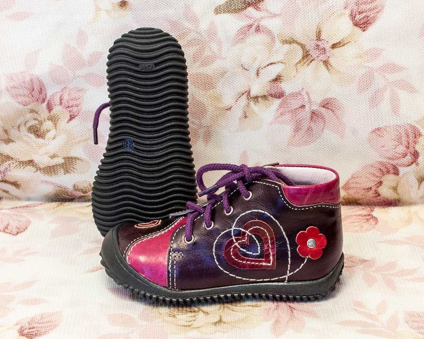 Маркови детски боти номер 22