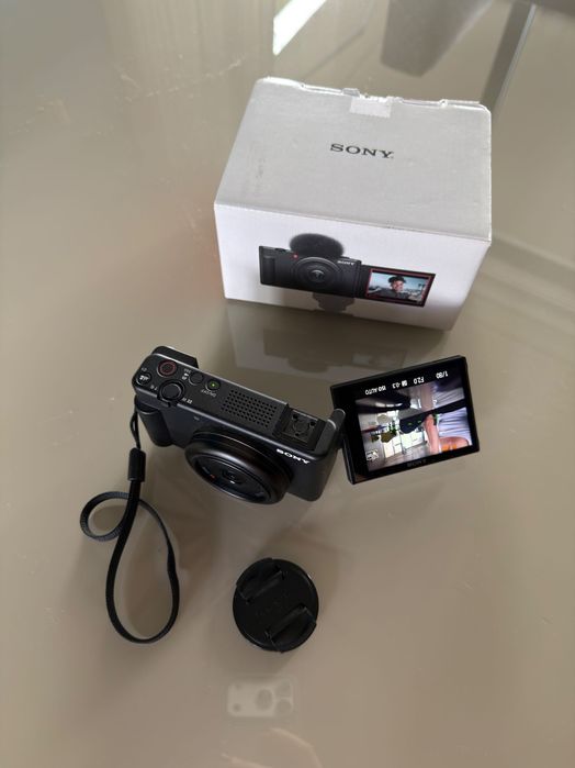 Фотоапарат SONY ZV-1F