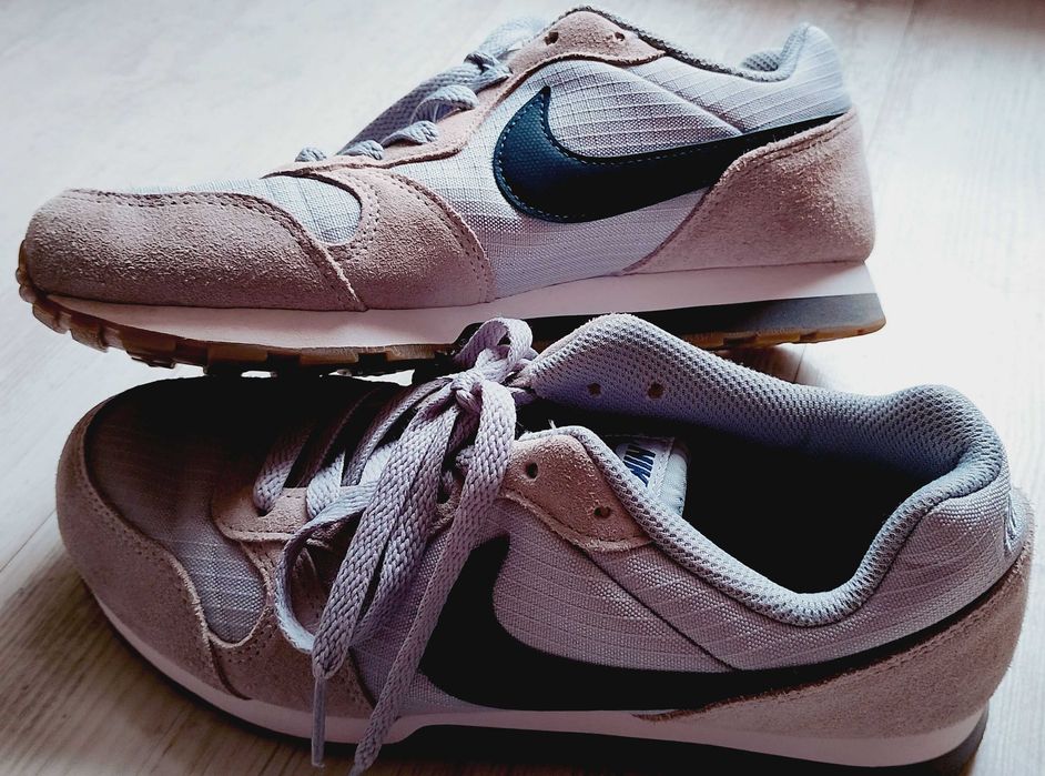 Маратононки дамски Nike MD Runner 2