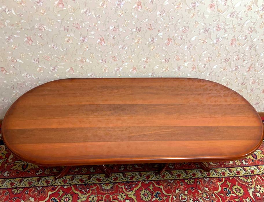 Новый большой журнальный–обеденный стол для гостиной