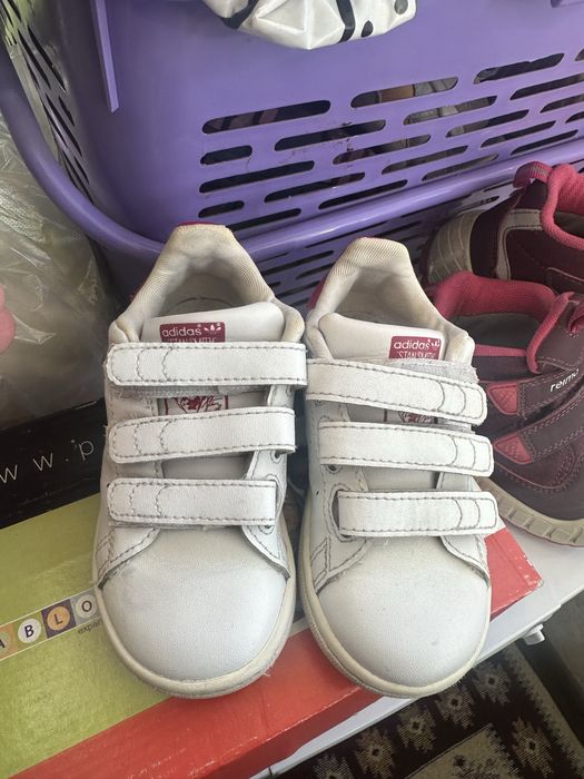 Кроссовки adidas