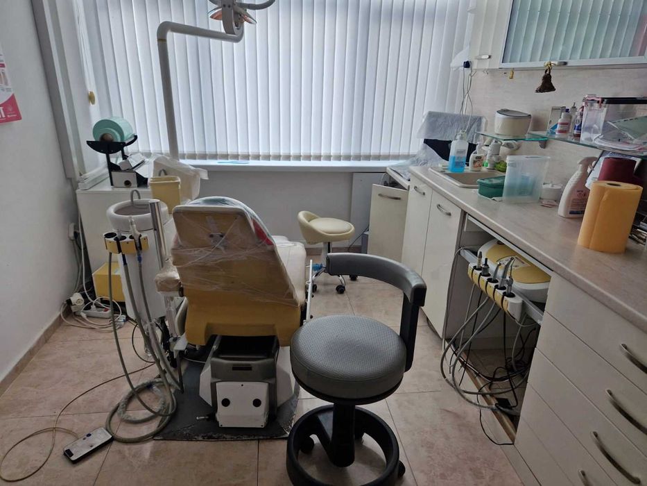 Стоматологичен кабинет под наем
