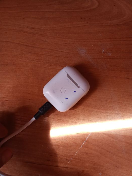 продам аирподс наушники