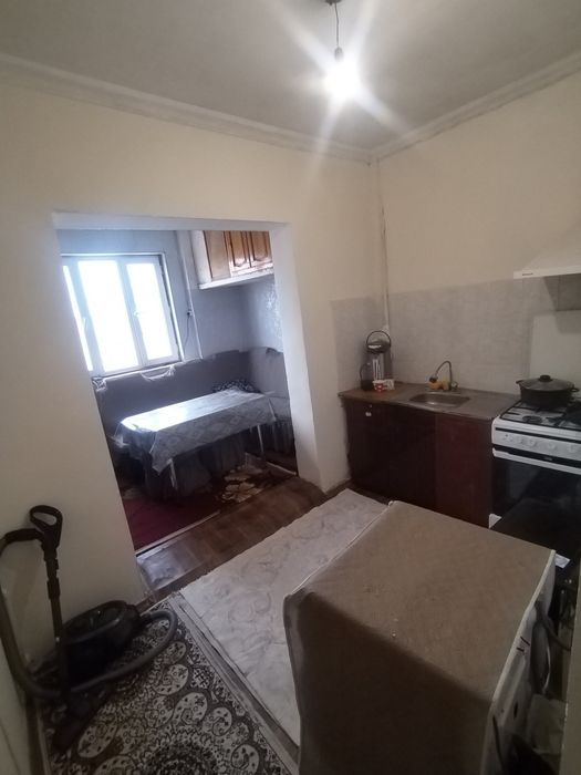 Uy sotiladi 2 xonali 4 etajli dom 4 chi etaj