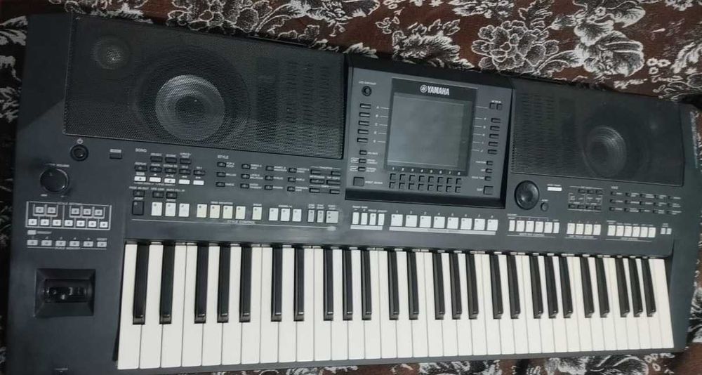 Yamaha PSR-S900 Yamaha PSR-A2000