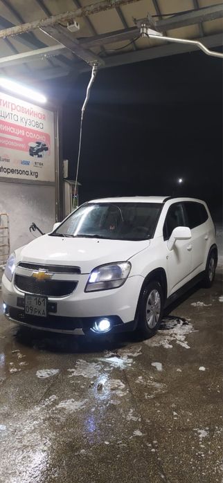 Продам машину шевроле орландо