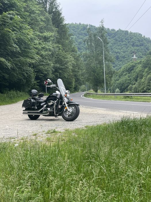 Vând motocicletă Suzuki Intruder, an fabricație 2005, motor puternic de 1500 cc,impecabila!