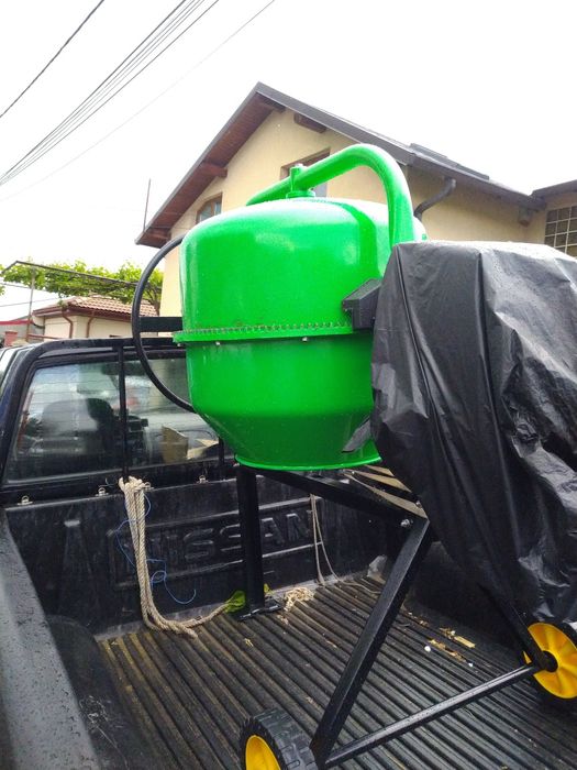 Betoniera mică 180 litri