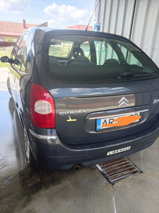 Vând Citroen  Xsara Picasso