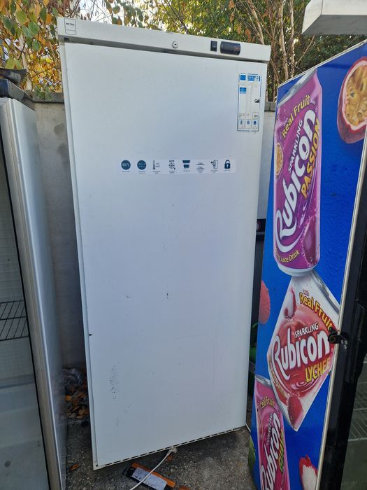 Vitrina rece frigorifica,  vitrina rece pizza, masa rece